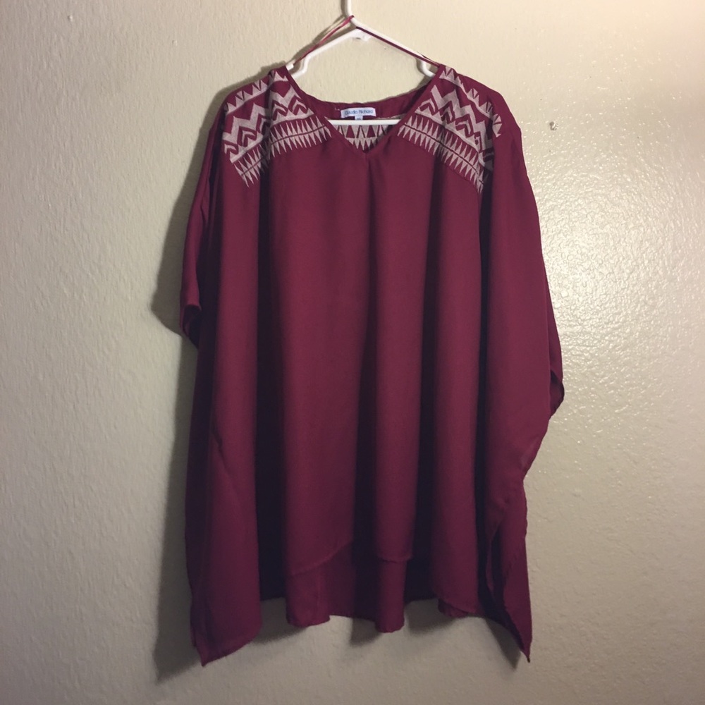 Maroon Top with white tribal print Size 3X